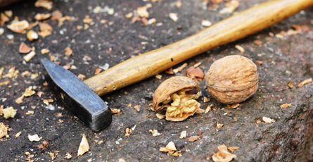 Adding a cache buster to esbuild